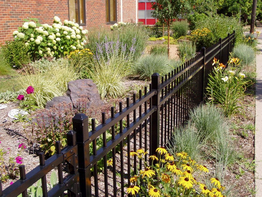 ornamental fencing chain link fence wood fence vinyl fence elyria oh lorain medina