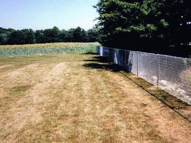 ornamental fencing chain link fence wood fence vinyl fence elyria oh lorain medina